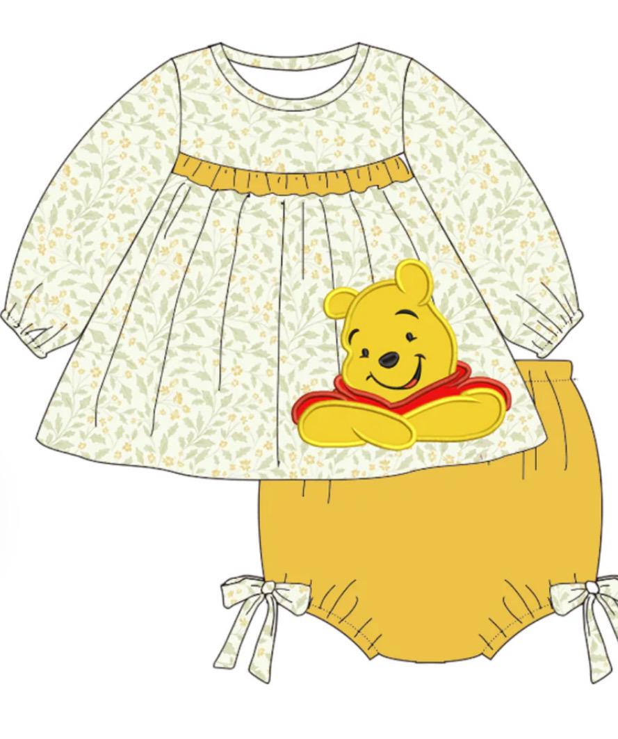 Appliquéd Floral Winnie the Pooh Bloomer Set